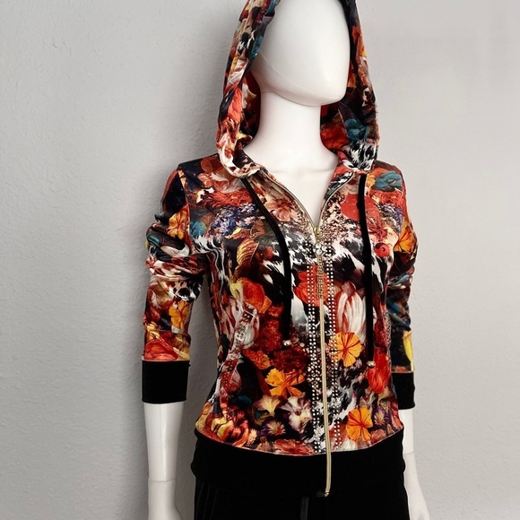 NWT WOMEN VELOUR TRACKSUIT SET JACKET/BLACK PANTS FLORAL PRINT LOUNGEWEAR HOODED - Picture 7 of 11